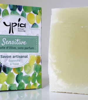 Savon artisanal saponifié à froid et sa boite